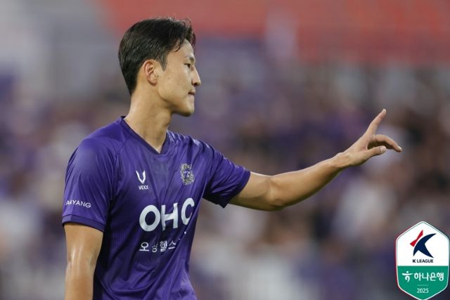 안양FC로 이적한 권경원이 22일 안양종합운동장에서 열린 대구FC와의 K리그1 23라운드에서 데뷔전을 가졌다. 한국프로축구연맹 제공