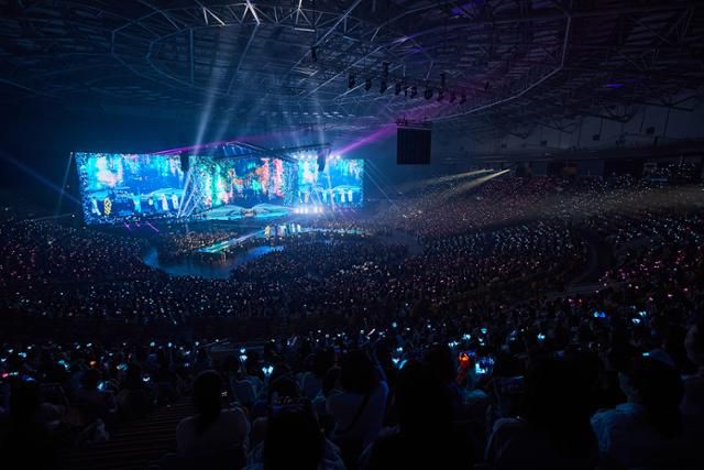 슈퍼주니어가 24일 서울 송파구 KSPO DOME에서 '슈퍼쇼10'을 진행하고 있다. SM엔터테인먼트 제공