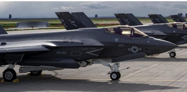 록히드 마틴사 홈페이지에 공개된 F-35전투기. 록히드 마틴 홈페이지