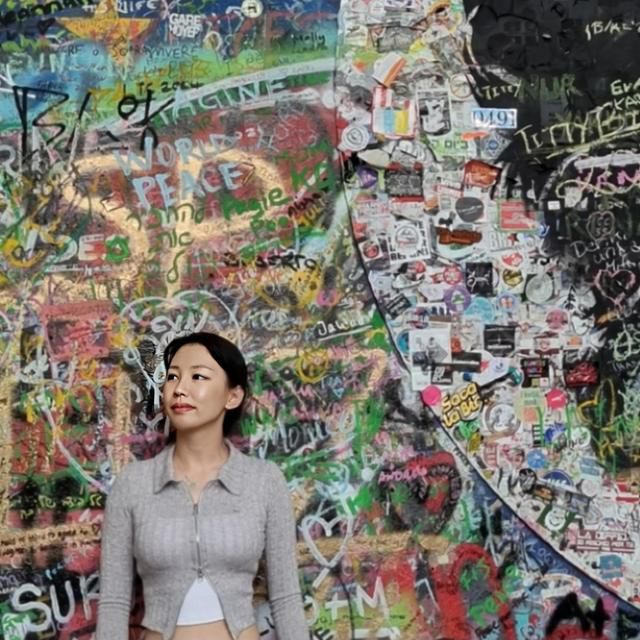 길란 작가는 아직 단행본 한 권 나오지 않은 신인에게 과분한 관심을 주셔서 감사하다고 했다. 본인 제공