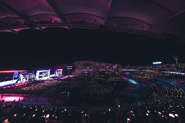 10주년을 맞아 국내 밴드 최초 스타디움급 공연장인 고양벌에 입성한 데이식스는 벅찬 소감도 전했다. JYP엔터테인먼트 제공