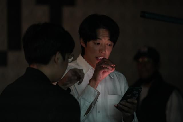 정헌이 연출자로서 치열하게 고민하고 준비한 과정에 대해 털어놨다. 블루드래곤엔터테인먼트 제공