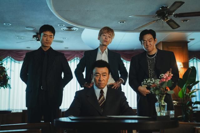 영화 '보스' 중 한 장면. 하이브미디어코프 제공