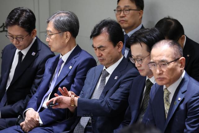 8월 11일 서울 용산 대통령실에서 열린 이재명 대통령과 또 럼 베트남 당서기장의 한-베트남 공동언론발표에 배경훈 과기부 장관, 조현 외교부 장관, 안규백 국방부 장관, 김정관 산자부 장관, 위성락 안보실장(왼쪽부터)이 배석해 자리에 앉아 있다. 2025.08.11. 왕태석 선임기자