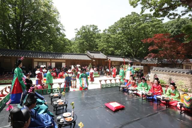 2024년 9월 4일 창덕궁 연경당에서 진행된 연경당 진작례 복원 공연. 아시아태평양경제협력체(APEC) 정상회의 기간 경주 첨성대 근처 공연장에서 재현된다. 국가유산청 제공