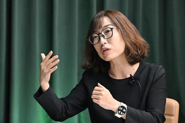 안미현 서울중앙지검 검사가 지난달 30일 서울 중구 한국일보사에서 본보와 인터뷰를 하고 있다. 민경석 기자