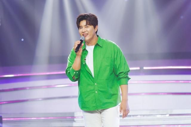 가수 진해성이 학교 폭력 의혹을 제기한 폭로자 A씨를 상대로 낸 손해배상 청구소송에서 패소한 가운데, 직접 입장을 밝혔다. TV조선 제공