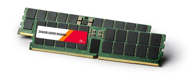 SK하이닉스의 서버용 메모리 256GB DDR5 RDIMM. SK하이닉스 제공