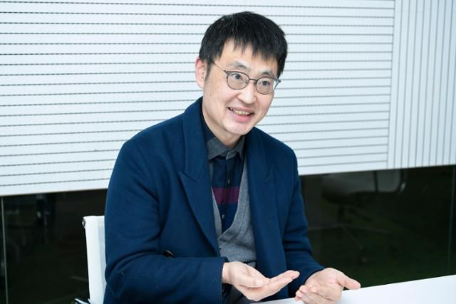 장성규 교수는 책은 구로노동자문학회에서 활동했던 여러 분들의 도움이 아니었다면 결코 쓰여질 수 없었을 것이라며 유시주, 조기조, 송경동, 황규관, 김사이, 이영신 선생의 이름은 꼭 밝히고 싶다고 했다. 임지훈 인턴기자