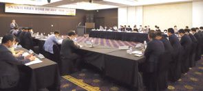 한국토지주택공사(LH)는 지난 16일 서울 양재동 더케이호텔에서 국토교통부와 지방자치단체, 사업시행자 관계자가 참석한 가운데 ‘3기 신도시 자족용지 활성화를 위한 간담회’를 열었다.