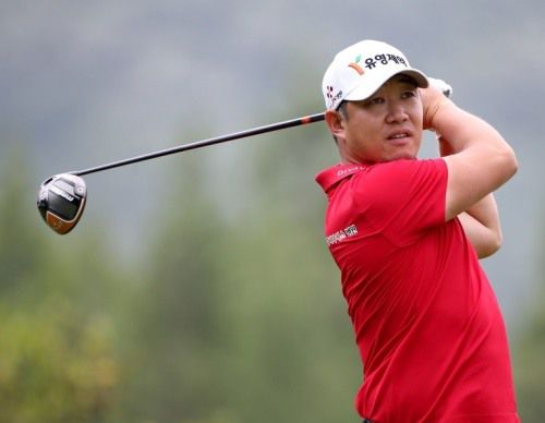 강경남이 11번 홀에서 드라이버 티샷을 하고 있다. [사진=KPGA]