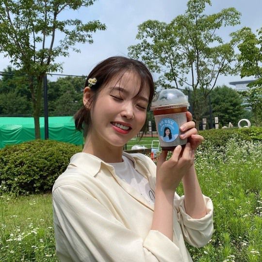 아이유 인스타그램