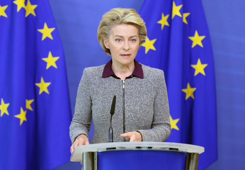 우르줄라 폰 데어 라이옌 유럽연합(EU) 집행위원장이 7일(현지시간) 지난해 북아일랜드 문제를 비롯해 브렉시트 합의는 준수돼야 하는 국제법이자 추후 양측간 협력의 전제조건”이라며 영국을 압박했다. [로이터]