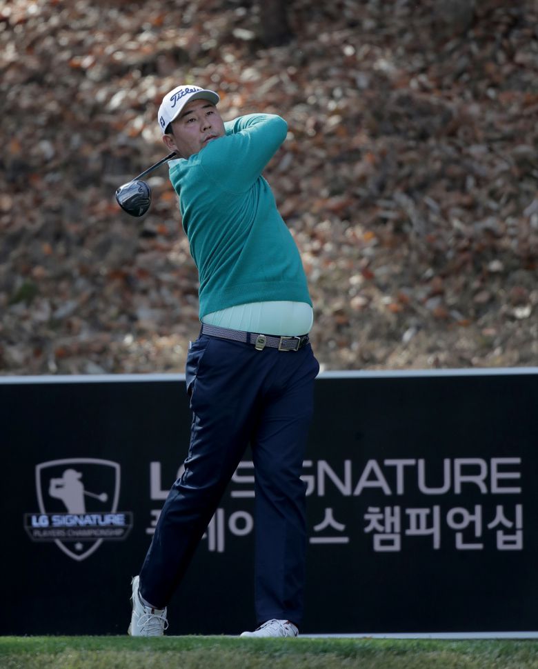 이원준이 35세의 나이로 KPGA 역대 최고령 신인왕 수상자가 됐다./KPGA 제공