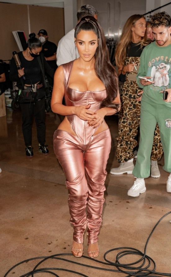 킴 카다시안 인스타