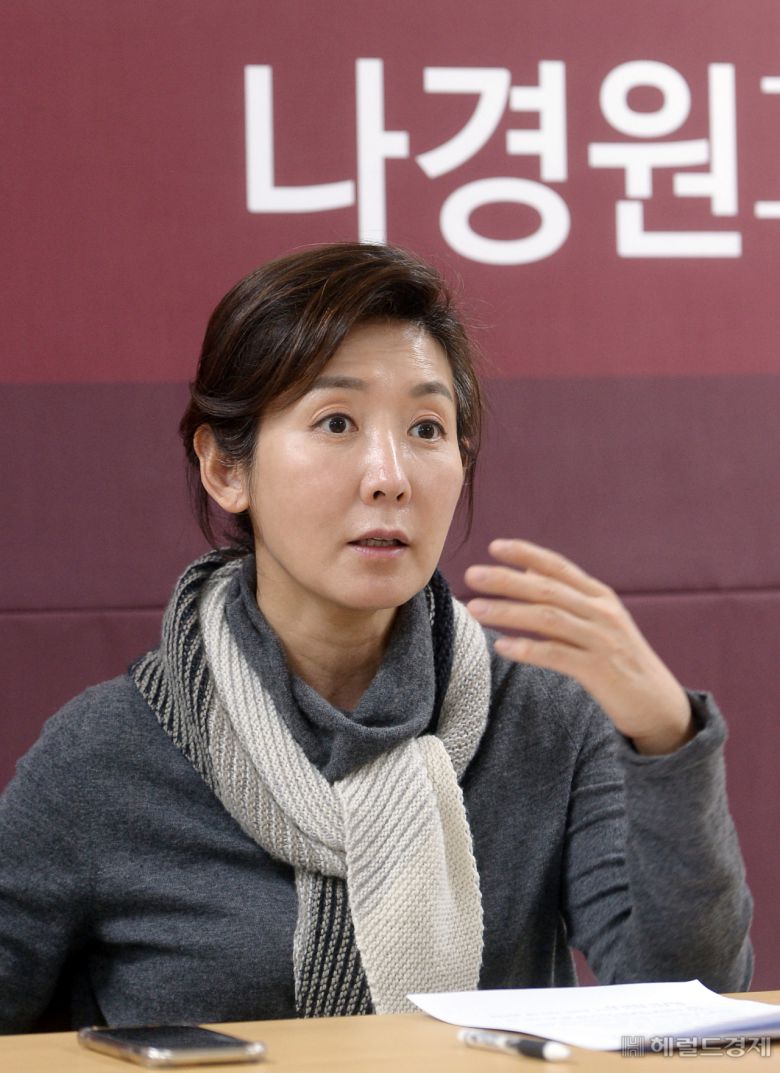 4월 서울시장 보궐선거에 출마하는 나경원 전 국민의힘 의원이 28일 서울 영등포구에 있는 자신의 사무실에서 헤럴드경제와 인터뷰를 하고 있다. [이상섭 기자/babtong@heraldcorp.com]