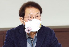 법원이 배재고등학교와 세화고등학교의 자율형사립고등학교(자사고) 지위 취소 처분이 위법이라고 판결한 것에 대해, 서울시교육청이 결국 항소하기로 했다.