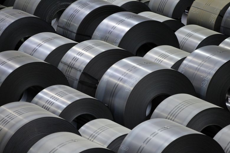 [헤럴드경제 = 이정환 기자] 미국 정부가 한국산 도금강판을 대상으로 벌인 상계관세 조사에서 현대제철에 면제됐던 관세가 부활했다. 반면, 대부분 업체들은 관세율이 절반 이하로 낮아져 현대제철의 부담이 커졌다.