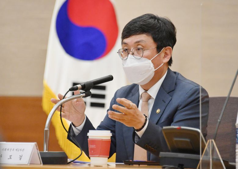 안도걸 기획재정부 2차관이 28일 서울 서초구 서울 지방조달청 PPS홀에서 '재정전문가 간담회'를 주재하고 있다. [기획재정부 제공. 재판매 및 DB 금지] 연합뉴스