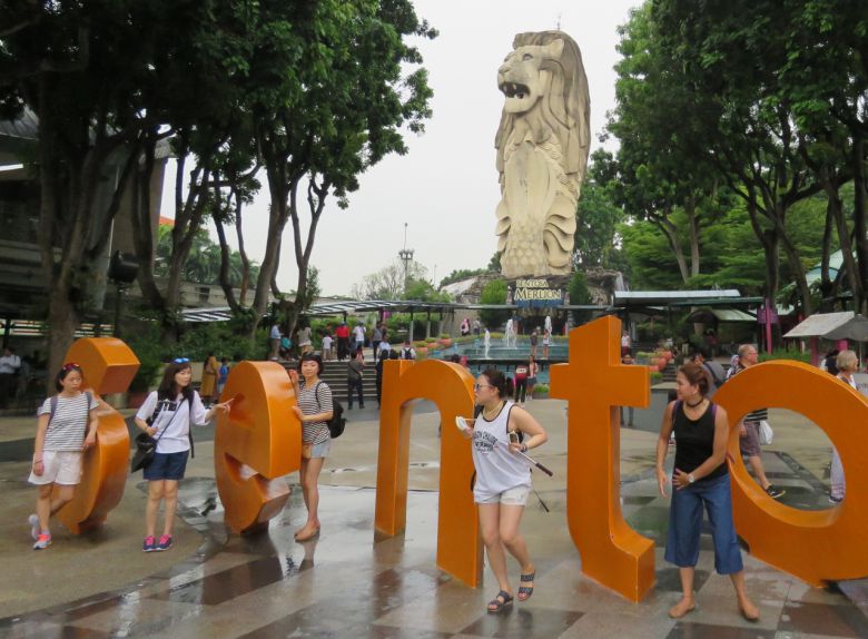 팬데믹 이전 센토사의 한국인 관광객들
