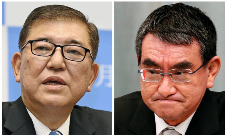 이시바 시게루(石破茂·왼쪽) 전 자민당 간사장과 고노 다로(河野太郞) 행정개혁담당상의 모습. [교도, 로이터]