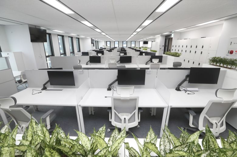 KT송파빌딩 오피스동 사옥 내부 전경. [KT제공]