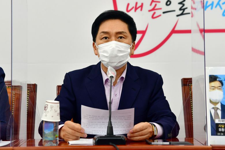 김기현 국민의힘 원내대표가 27일 국회에서 열린 최고위원회의에서 발언하고 있다. 이상섭 기자/