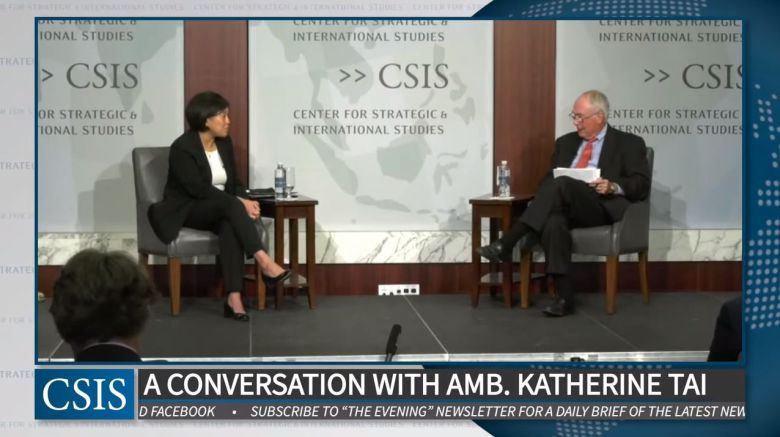 캐서린 타이(왼쪽) 미국 무역대표부(USTR) 대표가 4일(현지시간) 미 싱크탱크 전략국제문제연구소(CSIS) 연설에서 조 바이든 미국 행정부의 대중 통상 정책 세부를 제시하고 있다. [전략국제문제연구소(CSIS) 유튜브 화면 캡처]