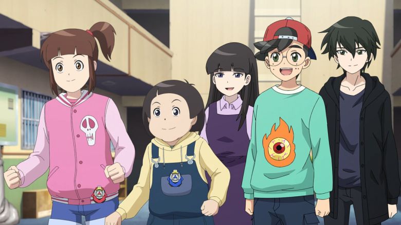 한편, 지난 16일 국내에서 첫 방영을 시작한 〈신비아파트 고스트볼Z: 어둠의 퇴마사〉 1화에서는 괴담 SNS를 통해 단짝 친구가 사라졌다는 의뢰를 받은 ‘하리’와 친구들이 괴담의 실체를 조사하는 내용이 그려졌다. 첫 방송분은 지상파 포함 동시간대 시청률 1위를 기록하며 명실상부 국내 최고 인기 애니메이션으로서의 입지를 다시 한번 입증했다.