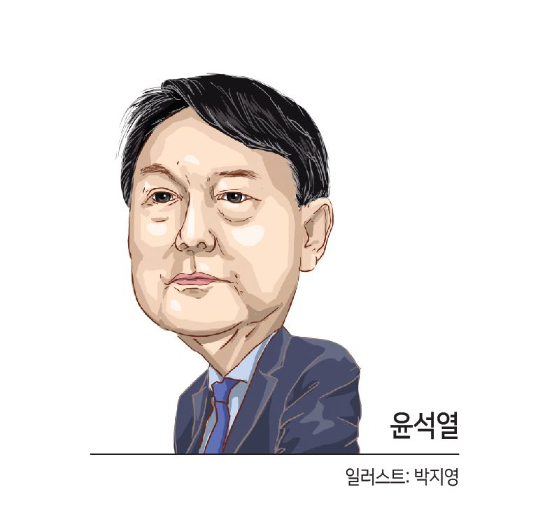 ▶윤석열의 광주행= 윤 후보는 국민의힘 대선 후보로 선출된 후 첫 지역 방문 일정으로 호남을 택했다. 표면적으로는 ‘전두환 옹호’ 발언과 ‘개사과 논란’ 등으로 인한 사과 방문이다. 내부적으론 표계산도 염두에 뒀다. 호남도 ‘해볼만한 곳’이란 판단이다. 지난 8일 공개된 리얼미터 조사에서 국민의힘 정당 지지율은 호남에서 5.9%포인트 오른 21.2%를 기록했고, 문재인 대통령에 대한 부정평가도 호남에서만 14.6%포인트 올라 38.9%를 기록했다(1일~5일 조사, 95% 신뢰수준에 표본오차 ±2.0%포인트). 호남에서의 윤 후보 지지율도 16.6%로 과거 박근혜 전 대통령이 2012년 대선에서 거둔 호남 지지율(10.5%)을 상회한다.