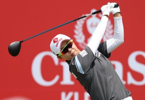 김효주가 크리스F&C 제44회 KLPGA 챔피언십 첫날 1번홀에서 티샷하고 있다. [사진=KLPGA]