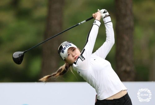 통산 3승을 기록한 조아연. [사진=KLPGA]