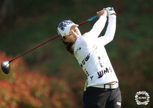 타이틀 방어에 나서는 지한솔. [사진=KLPGA]