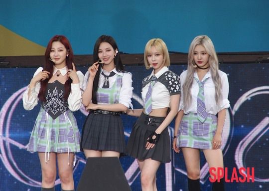 에스파의 미국 뉴욕 공연 현장이 공개됐다.