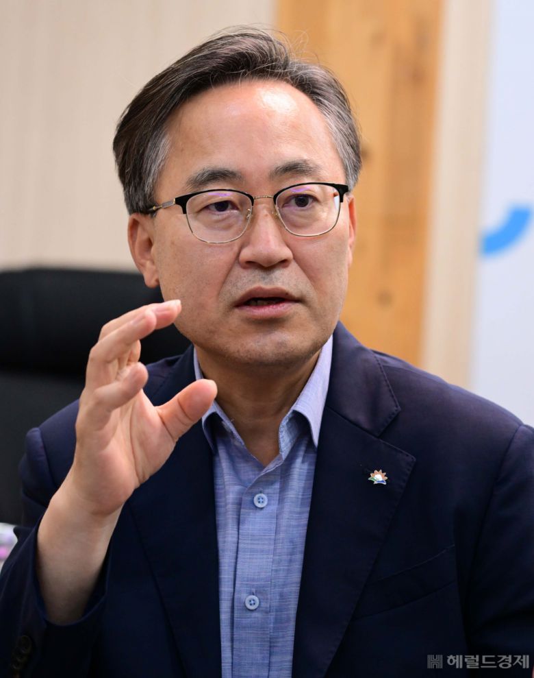 유성훈 서울 금천구청장이 23일 헤럴드경제와 인터뷰에서 “금천구를 전국에서 손꼽히는 혁신도시로 만들고 싶다”고 말했다. 이상섭 기자