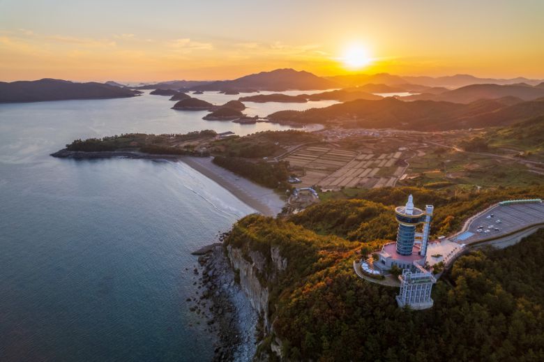 우주발사전망대의 노을