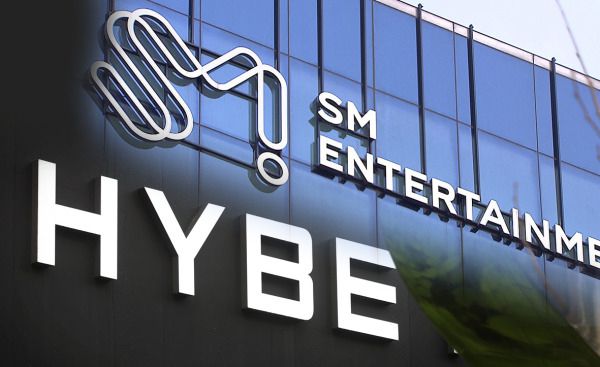 SM (위), 하이브 (아래) [사진 연합]