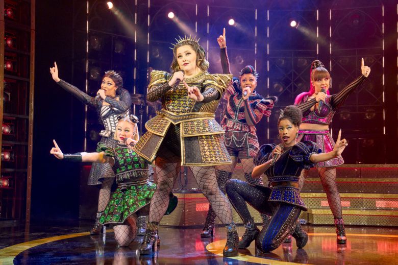 헨리 8세 여섯 왕비의 이야기를 담은 ‘식스 더 뮤지컬’에서 아라곤을 연기한 클로이 하트. [클립서비스, Manuel Harlan 제공]