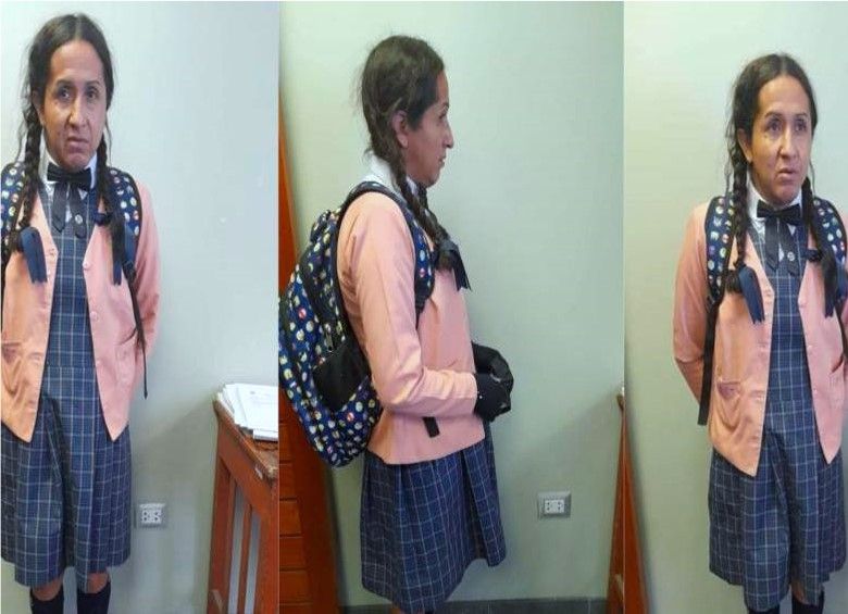 우안카요의 한 여자 중학교에 여학생 교복 차림으로 잠입한 세사르 솔리스 칼레로라(42). [온라인 커뮤니티]