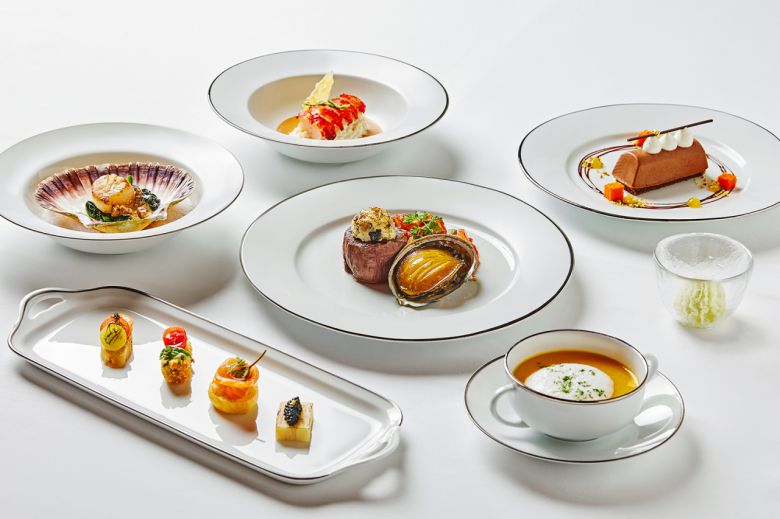 축하연 음식도 깔끔하게. 파크 하얏트 부산