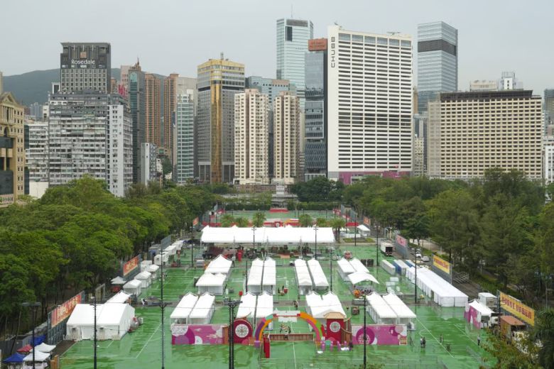 오는 4일 톈안먼 민주화 시위 34주년 기념일을 앞두고 홍콩 빅토리아 파크 인근에 경찰 인력 수 천 명이 배치될 예정이다.[SCMP]