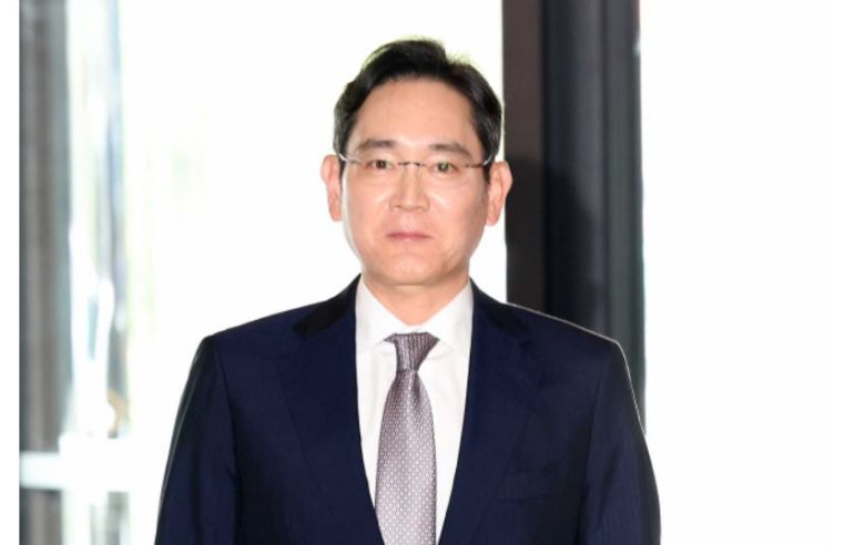 이재용 삼성전자 회장이 1일 오후 서울 신라호텔에서 열리는 2023년 ‘삼성호암상’ 시상식에 참석하고 있다. 이상섭 기자