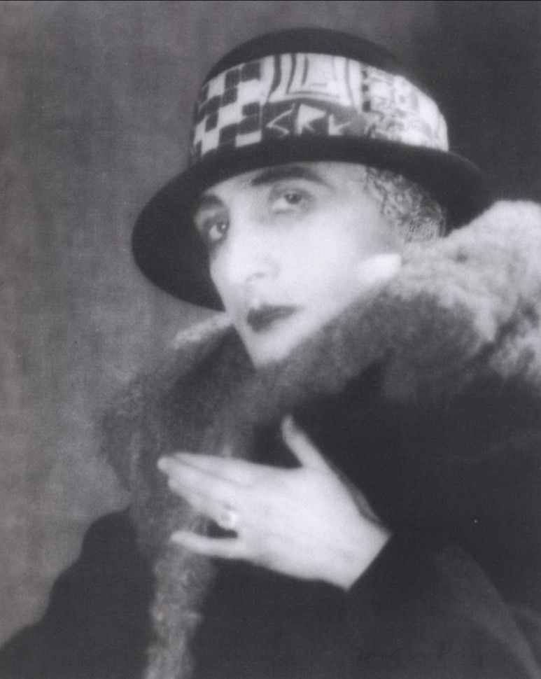 로즈 셀라비가 된 마르셀 뒤샹. [Man Ray]