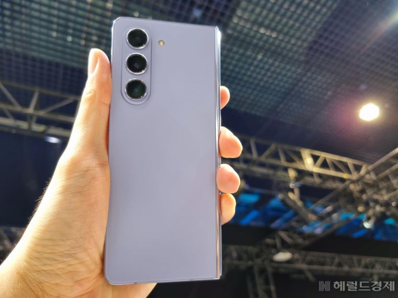 삼성전자가 26일 공개한 '갤럭시 Z폴드 5'. 김현일 기자/joze@