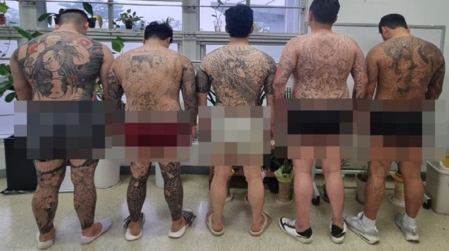 경찰이 검거한 전국회 MZ 조폭 조직원들. [충남경찰청]