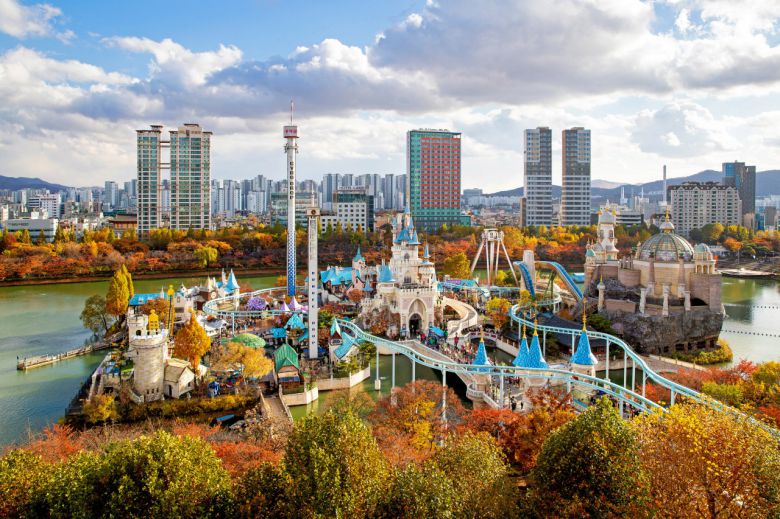 어트랙티브 석촌과 어트랙션들