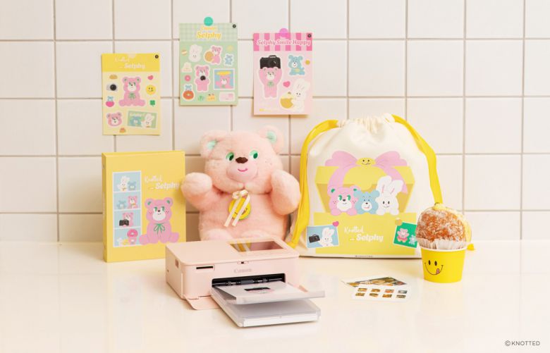 캐논이 선보인 미니 포토프린터 셀피 CP1500의 한정판 노티드 컬래버 패키지. [캐논코리아 제공]