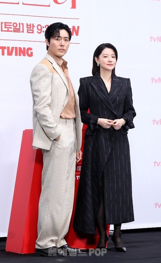 이무생, 이영애/사진=민선유기자