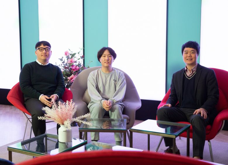 이번 연구를 수행한 UNIST 연구진. 김정훈(왼쪽부터) 연구원, 이형택 연구원, 박형렬 교수.[UNIST 제공]