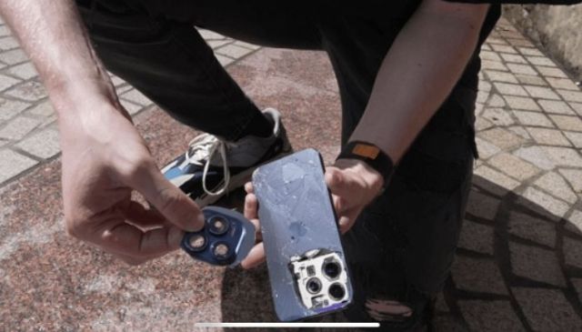 박살난 ‘아이폰15 프로’ [사진, 애플 트랙]